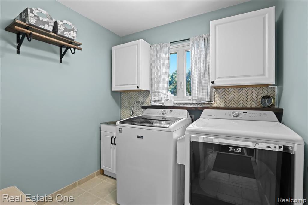 44650 W 11 Mile Road, Novi, MI — Photo 15