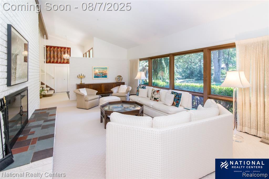 4933 Malibu Drive, Bloomfield Hills, MI 48302 — Photo 28