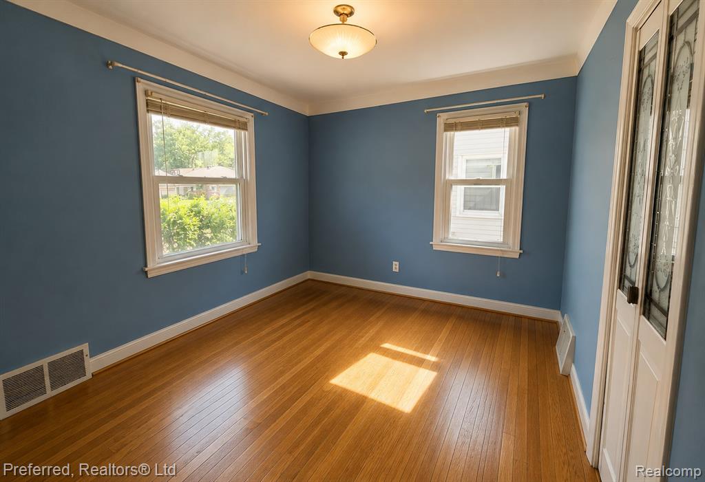 24353 Dartmouth Street, Dearborn Heights, MI 48125 — Photo 10