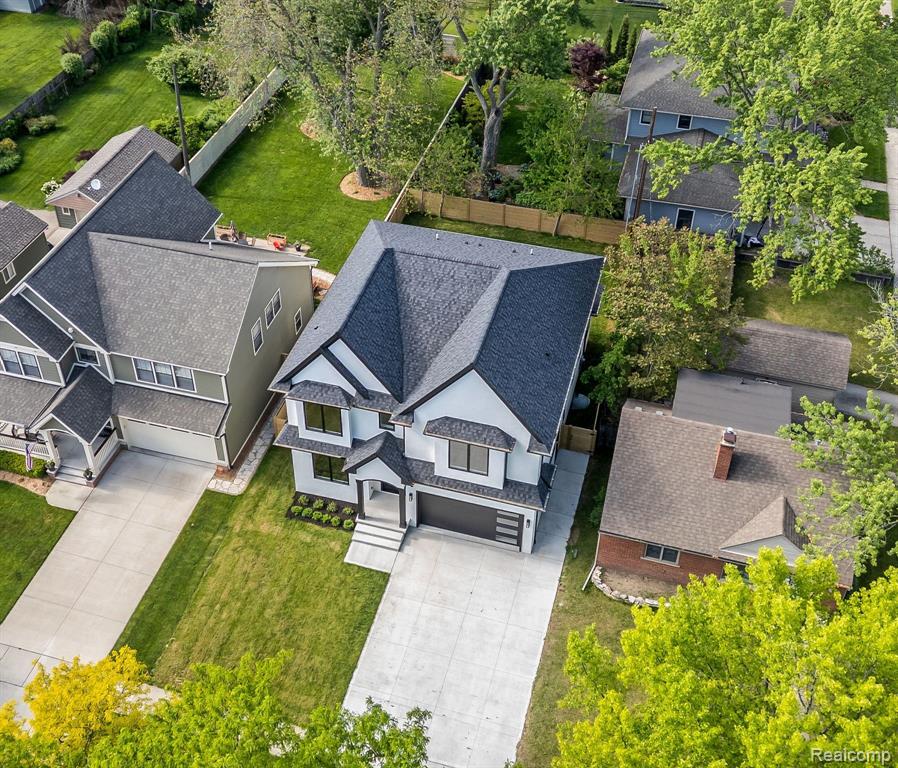 706 W HOUSTONIA Avenue, Royal Oak, MI 48073 — Photo 33