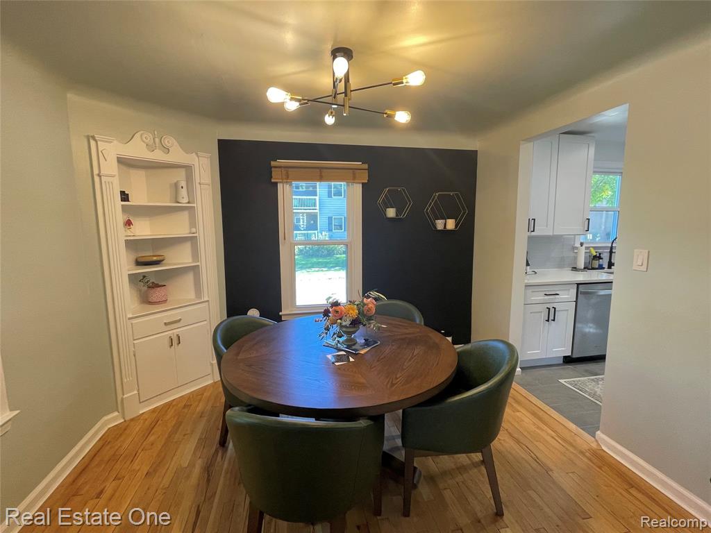 500 E CAMBOURNE Street, Ferndale, MI 48220 — Photo 5