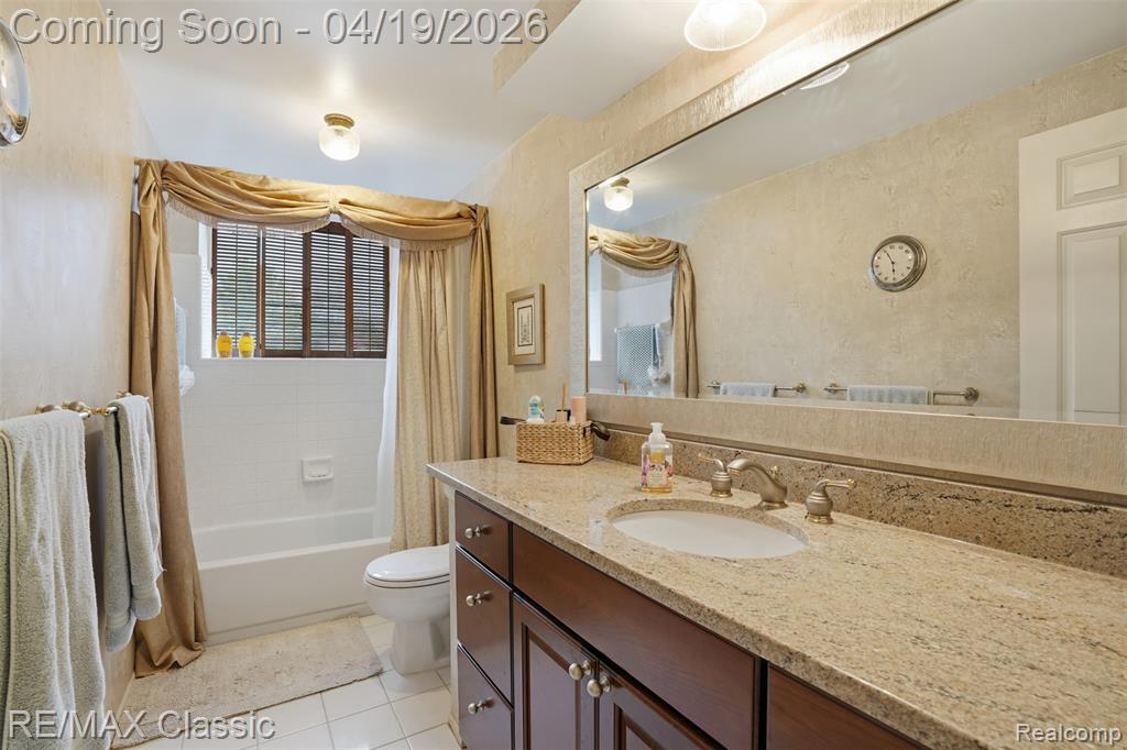 3398 Tiquewood, Commerce Twp, MI 48382 — Photo 36