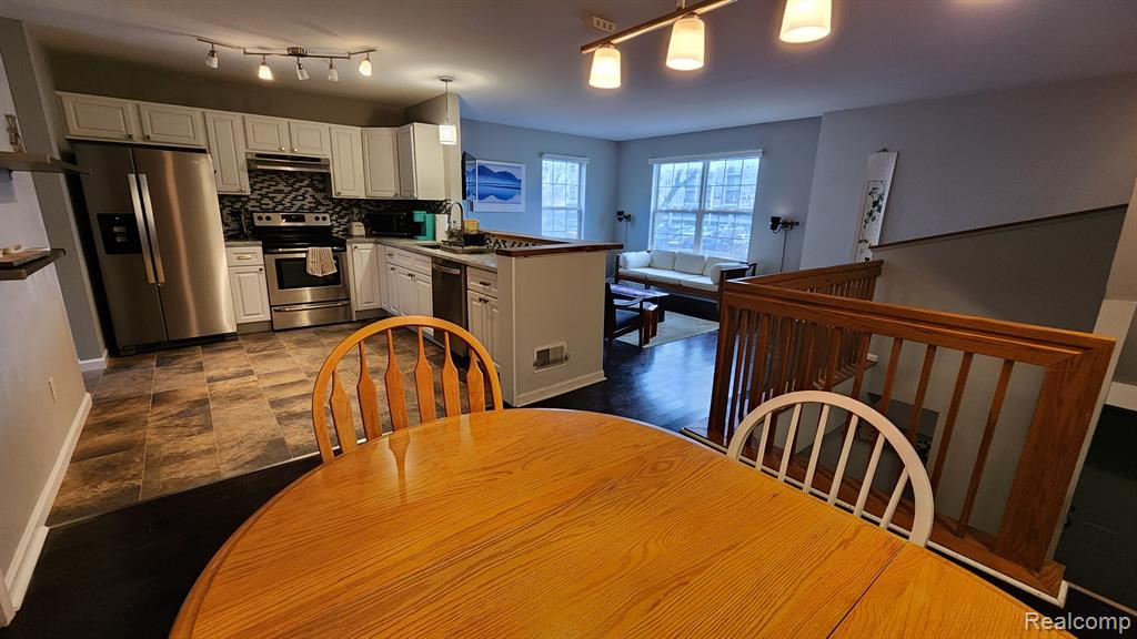 870 LOTHROP Road, Detroit, MI 48202 — Photo 5