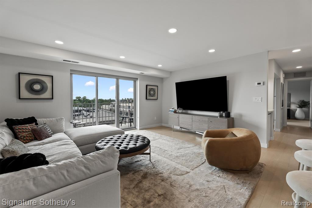 411 S Old Woodward Avenue, 704, Birmingham, MI 48009 — Photo 10