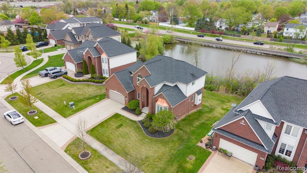 42088 Woodglen Drive, Novi, MI — Photo 6