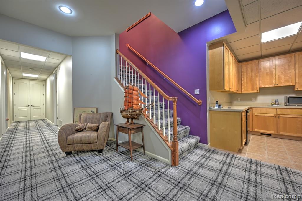 5591 Pembrooke Crossing, West Bloomfield, MI — Photo 38