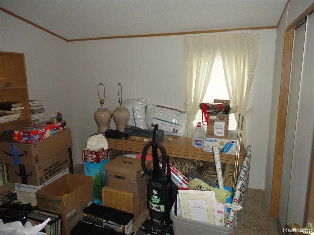 415 Midlands, Temperance, MI 48182 — Photo 6