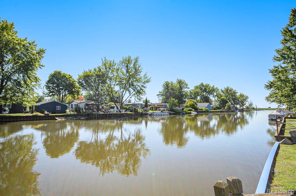 7434 Dyke Road, Clay, MI 48001 — Photo 17