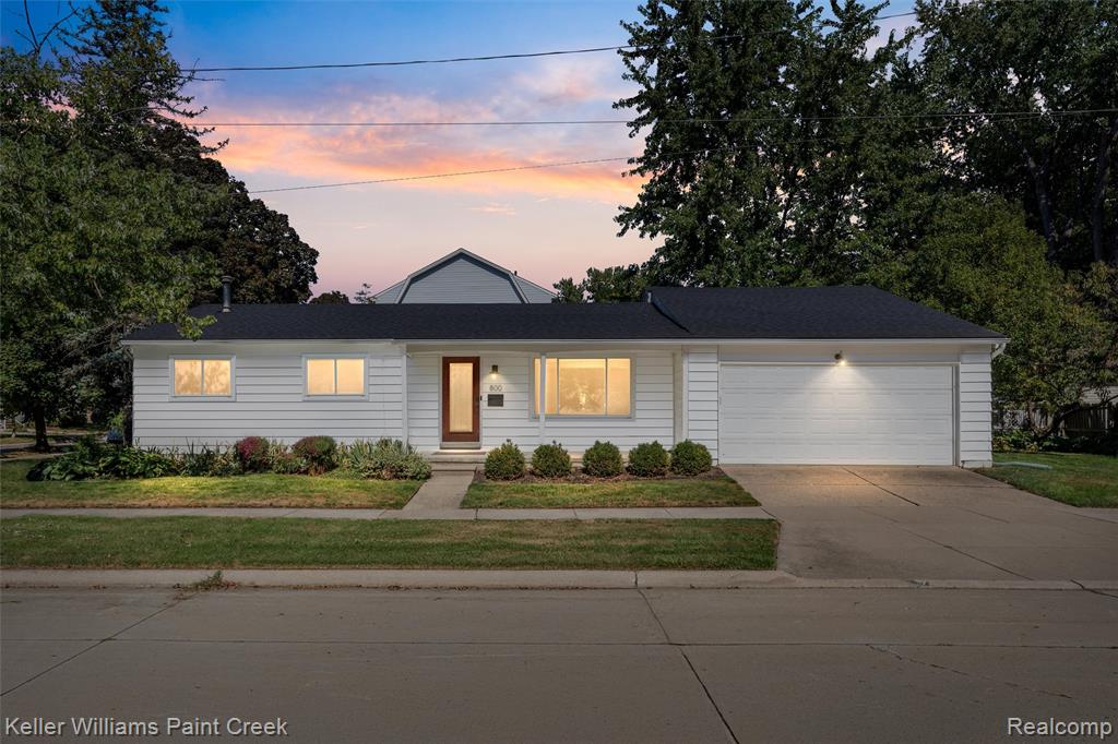 800 Lockwood Road, Royal Oak, MI 48067 — front exterior