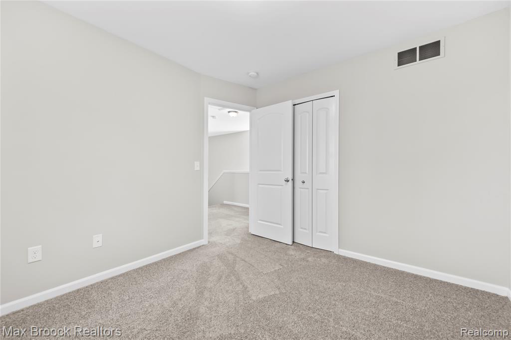 6023 Treetops Drive, Romulus, MI 48174 — Photo 18