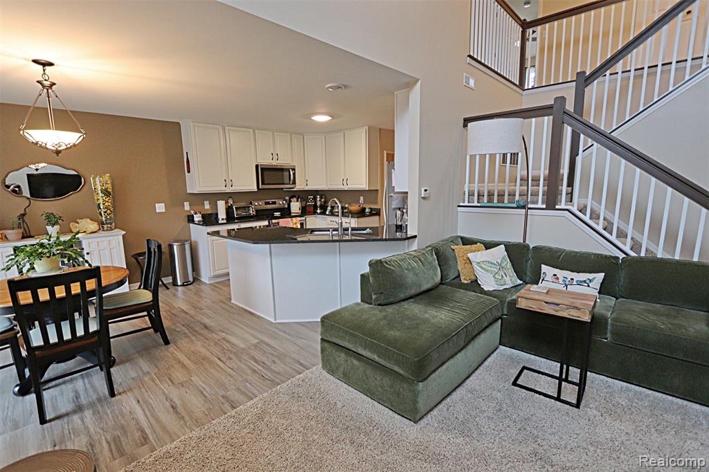 10139 Ridge Run Street, 9, Howell, MI 48855 — Photo 16