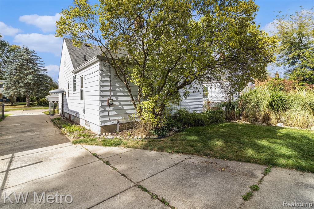 9640 Nathaline, Redford, MI 48239 — Photo 13