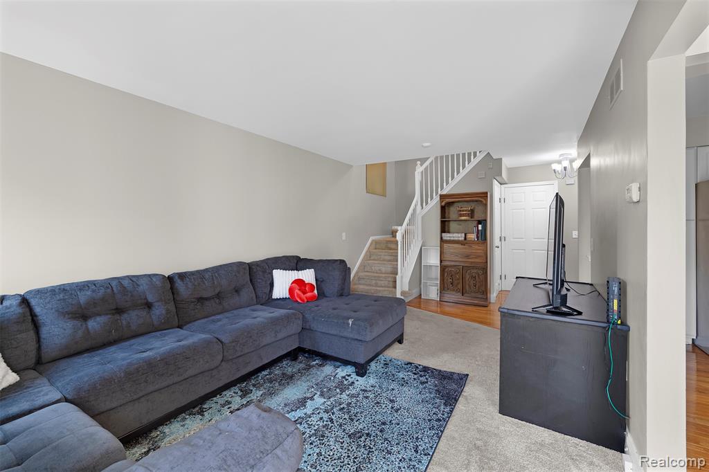 4093 Hunters Circle E, Canton, MI 48188 — Photo 9