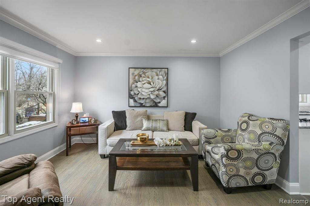 445 LEXINGTON Drive, Rochester Hills, MI 48307 — Photo 12