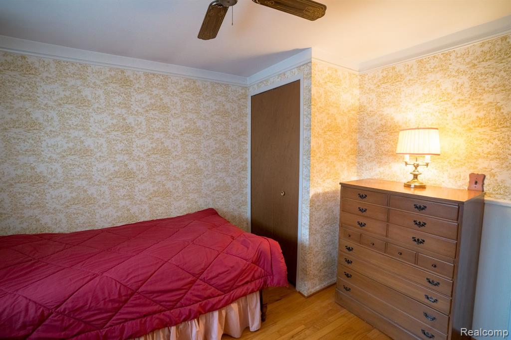 4180 DEVONSHIRE Street, Trenton, MI 48183 — Photo 31