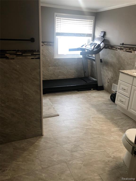 4715 CULVER Street, Dearborn Heights, MI 48125 — Photo 3