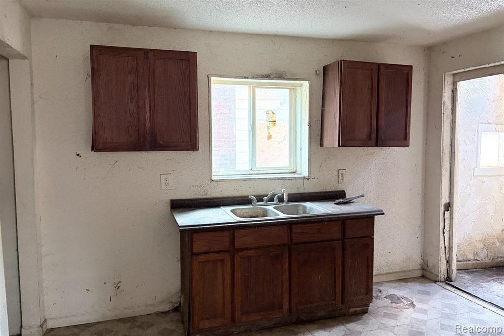 4108 Montgomery Street, Detroit, MI 48204 — Photo 8