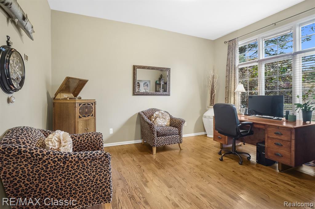5924 LOVEWOOD Court, Canton, MI 48187 — Photo 16