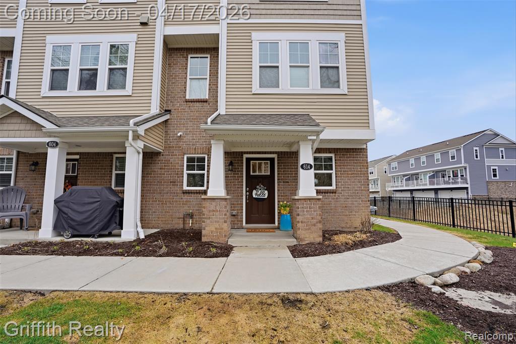 614 Anne Avenue, Brighton, MI 48116 — Photo 3