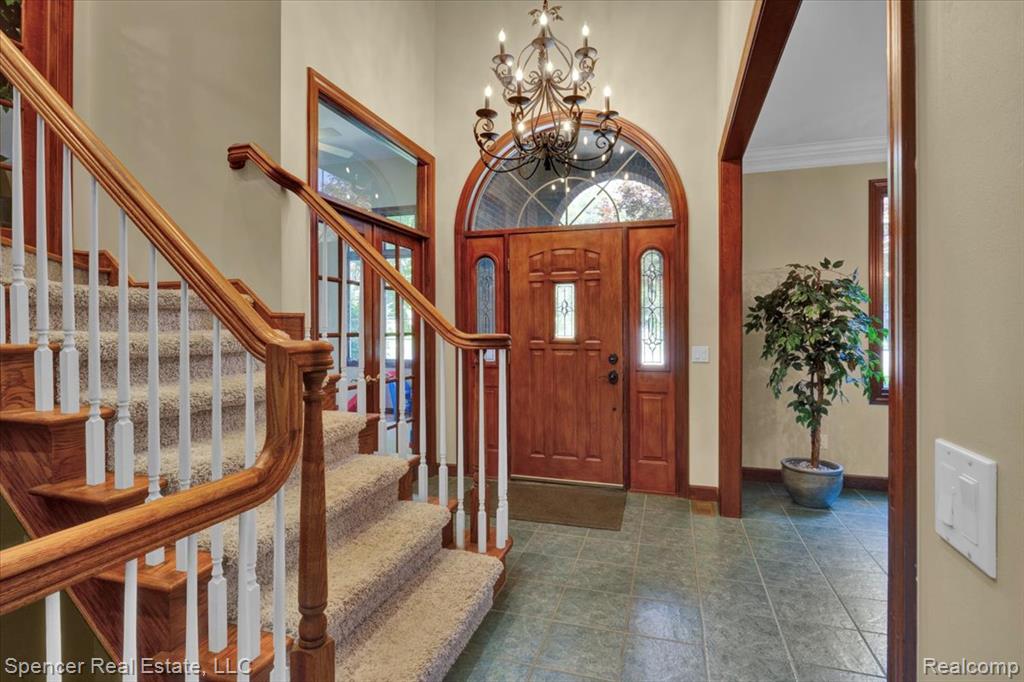 10145 Creekwood Trail, Davisburg, MI 48350 — Photo 6