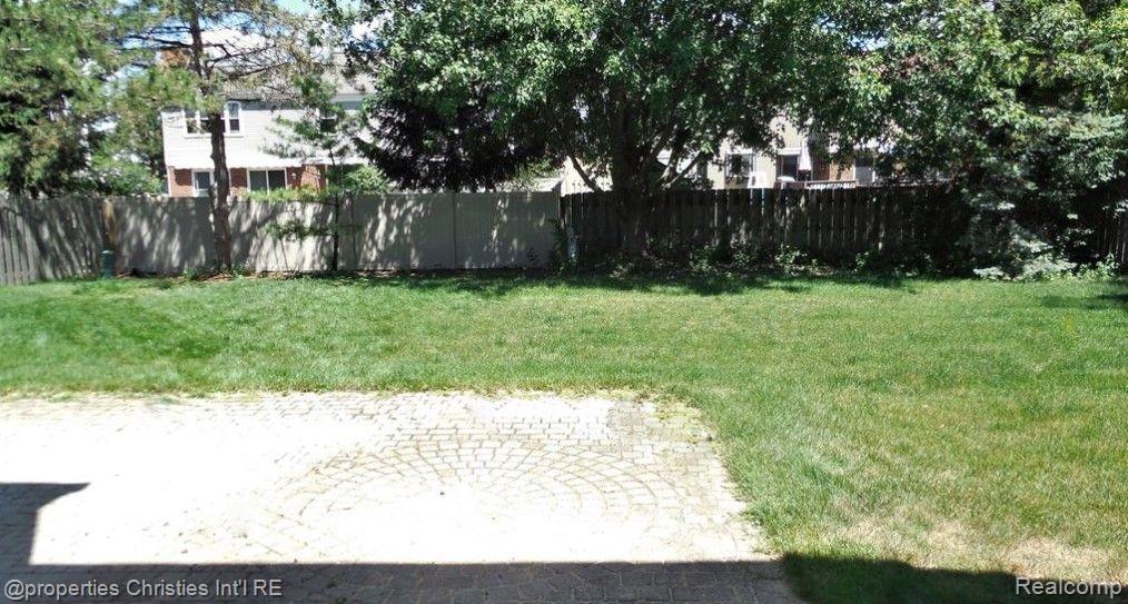 45708 BRYN MAWR Road, Canton, MI 48187 — Photo 24