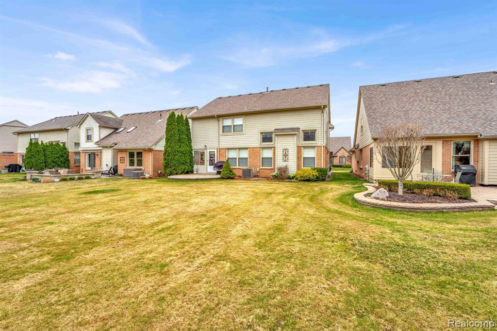 43576 INGLENOOK, Sterling Heights, MI 48314 — Photo 71