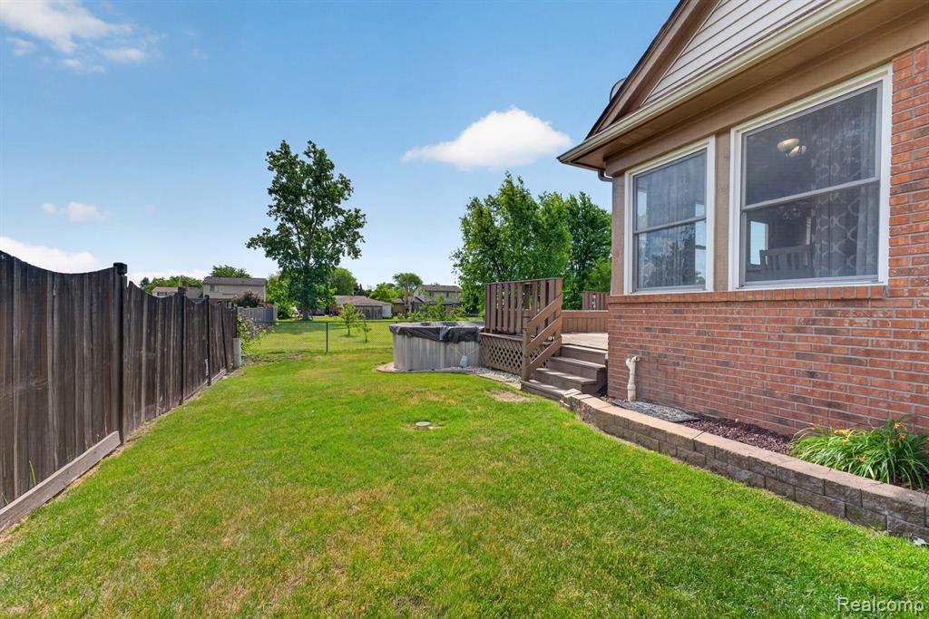 27681 MILL CREEK Drive, Brownstown, MI 48183 — Photo 28
