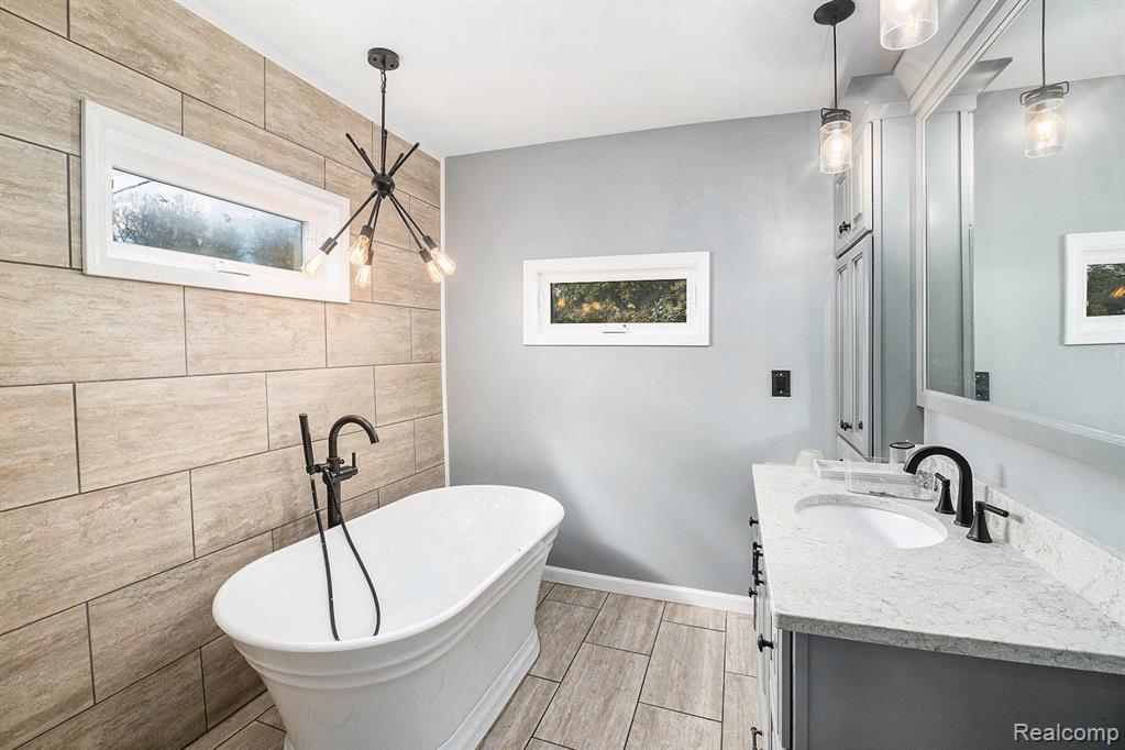11295 E Lytle Road, Lennon Vlg, MI 48449 — Photo 12