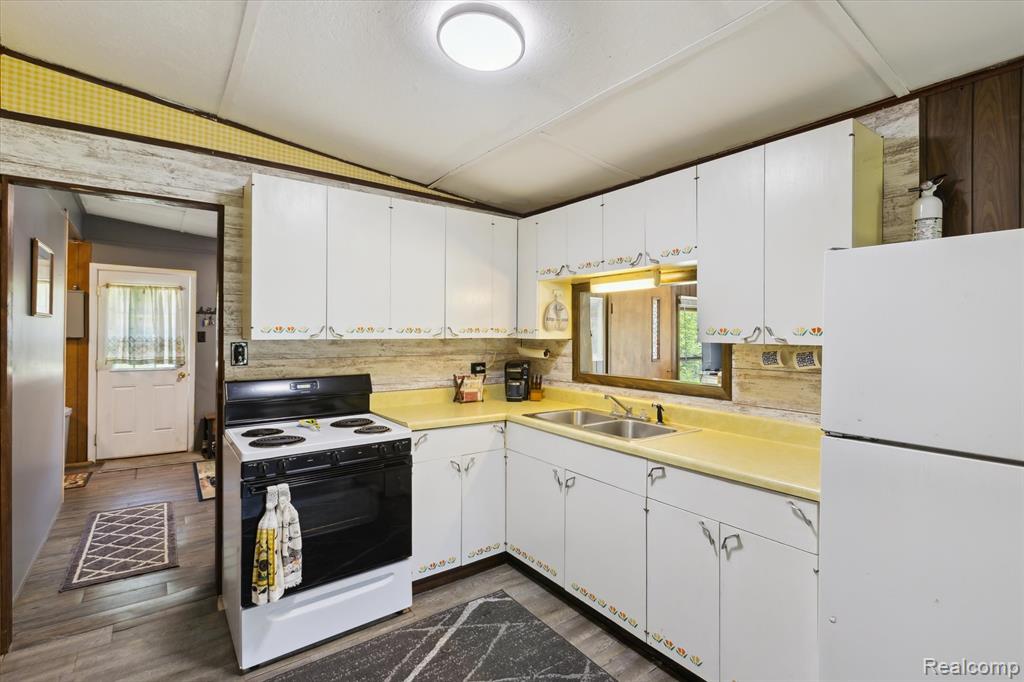 18376 Oxbow Drive, Barryton, MI 49305 — Photo 13