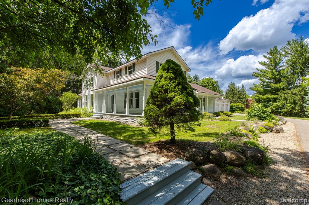 6296 Elizabeth Lake Road, Waterford, MI 48327 — Photo 86