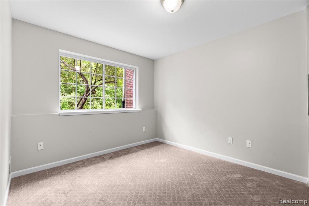 6387 Scoter Lane, Ypsilanti, MI 48197 — Photo 18