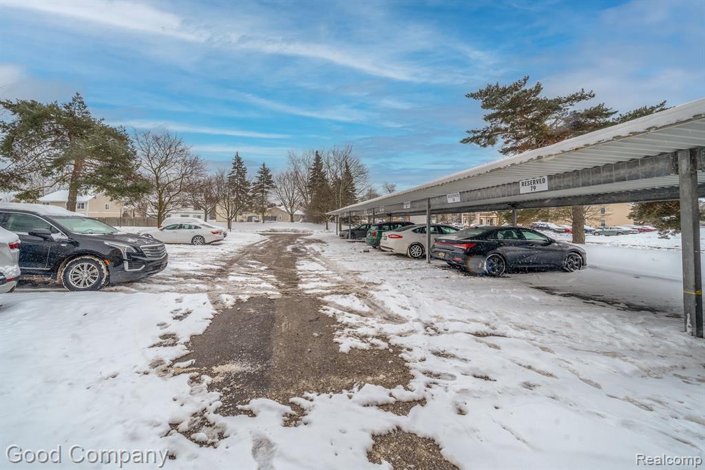 833 BLOOMFIELD VILLAGE Boulevard, #B, Auburn Hills, MI 48326 — Photo 15