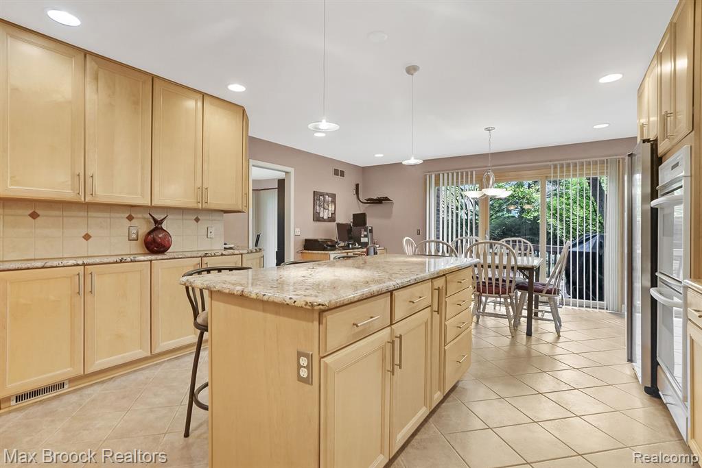 4358 YALE CT, Bloomfield Hills, MI 48302 — Photo 5