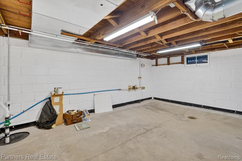 415 W Sibley Street, Howell, MI 48843 — Photo 37