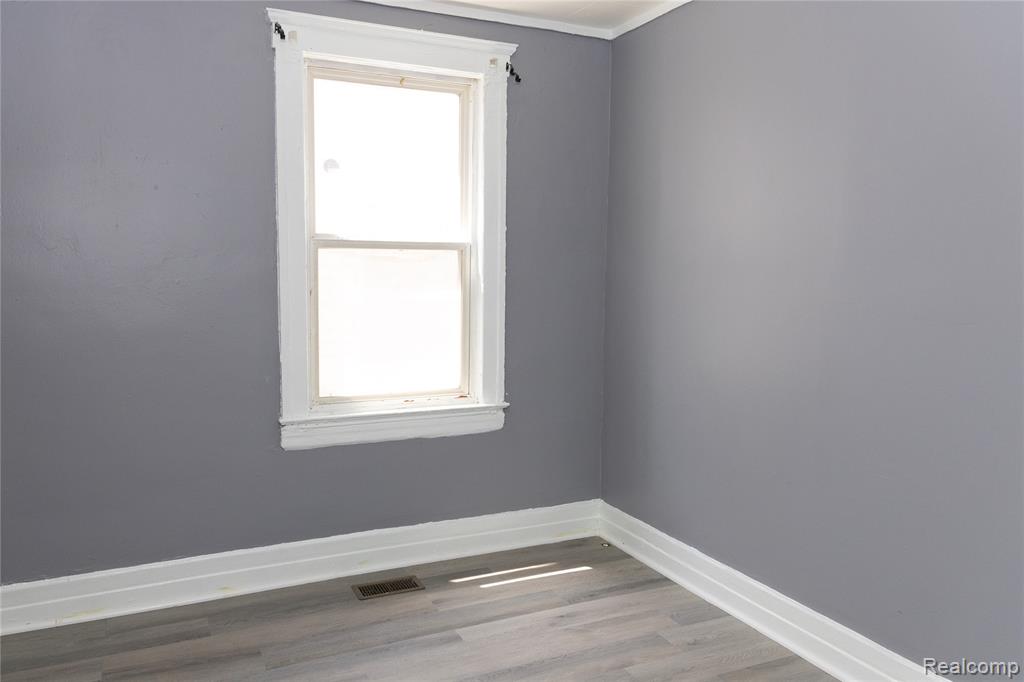 2441 Holbrook Street, Hamtramck, MI 48212 — Photo 12