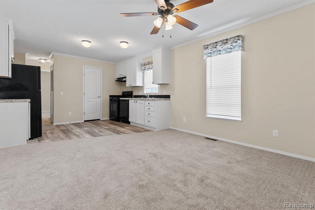 11047 Silver View Court, South Lyon, MI 48178 — Photo 7