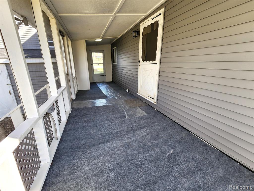 5082 CENTER Road, Grand Blanc, MI 48439 — Photo 12