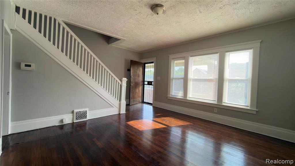 9426 John R, Detroit, MI 48202 — Photo 3