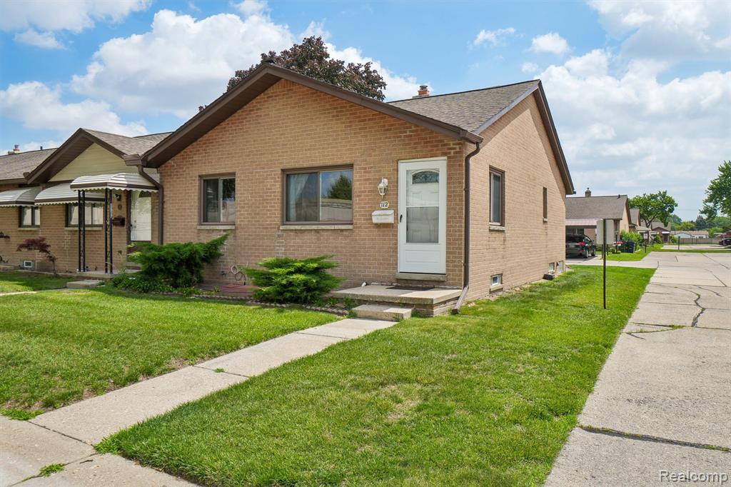 8401 18 Mile Road, 112, Sterling Heights, MI 48313 — Photo 4