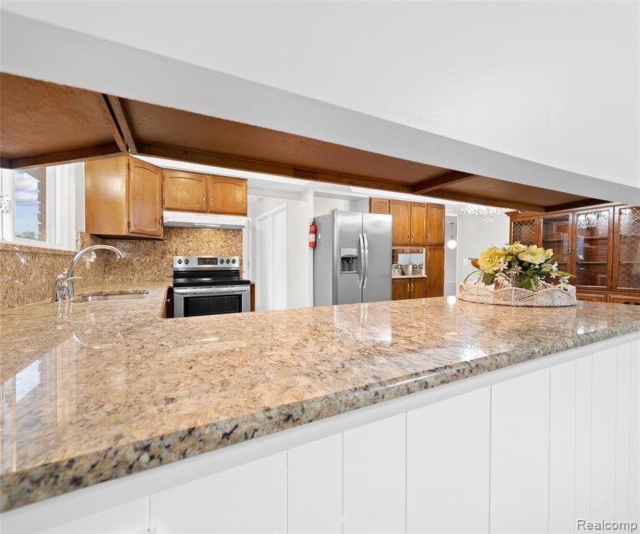 7330 Pointe Drive, Canton, MI 48187 — Photo 31