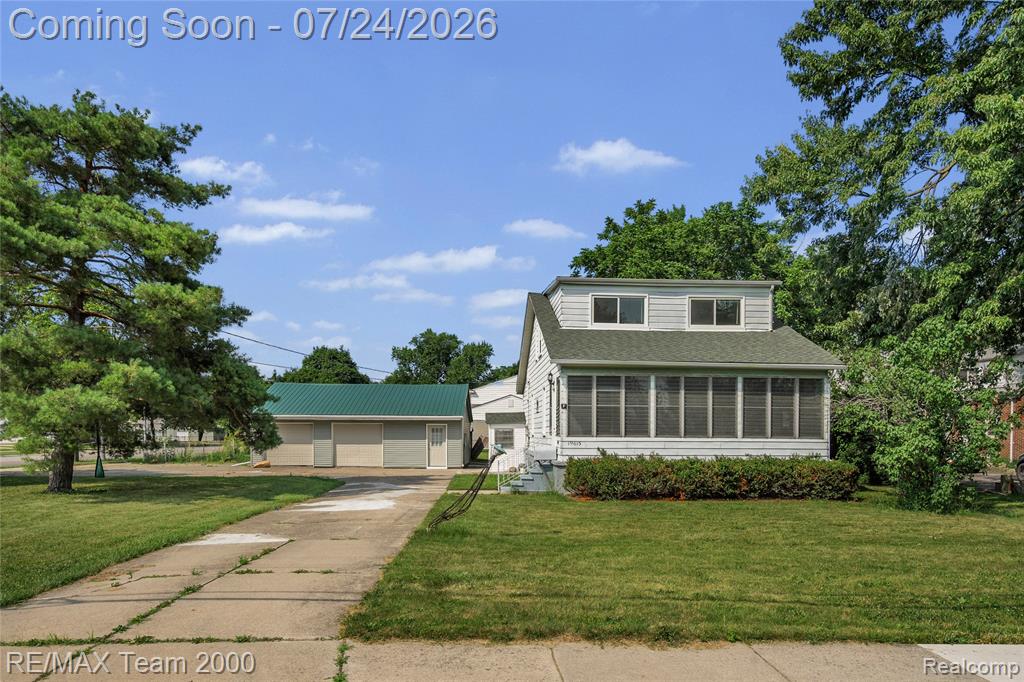 19615 Eastwood Drive, Harper Woods, MI 48225