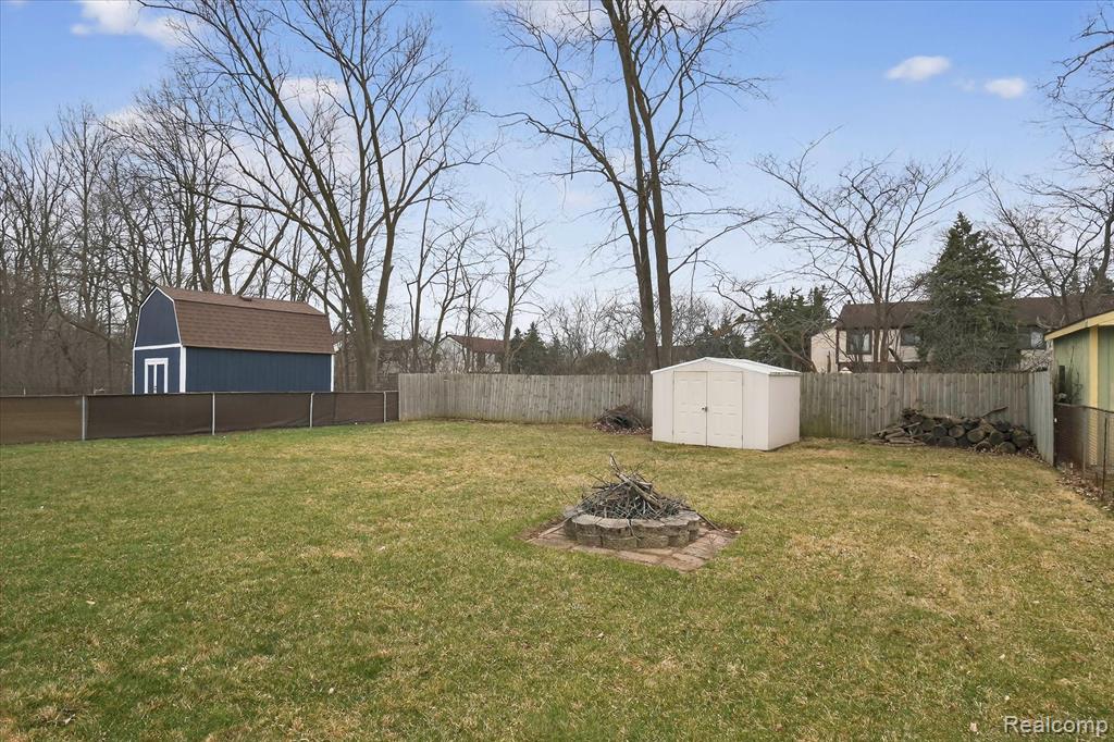 19523 Plumwoode Court, Brownstown, MI 48183 — Photo 40