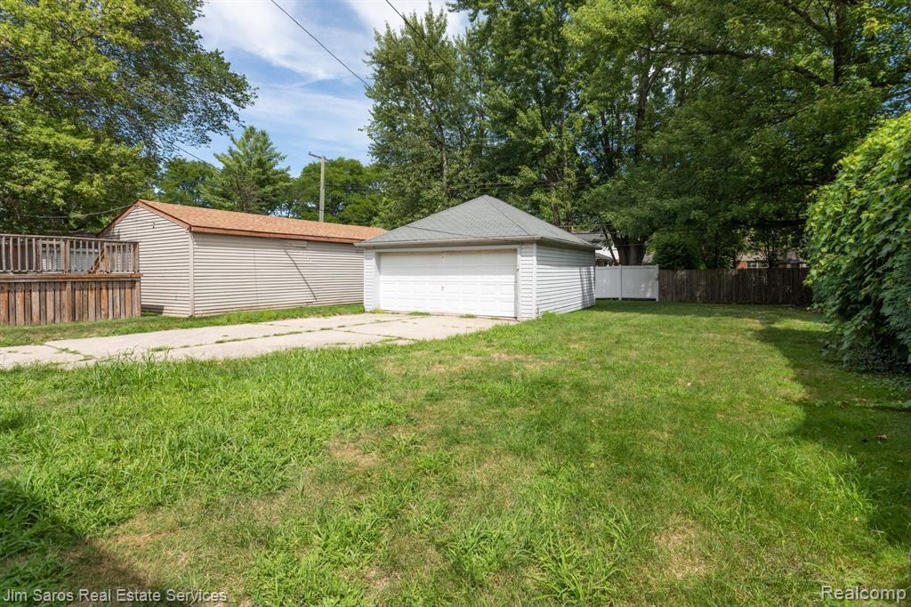 902 Neff Right Unit, Grosse Pointe, MI 48230 — Photo 15