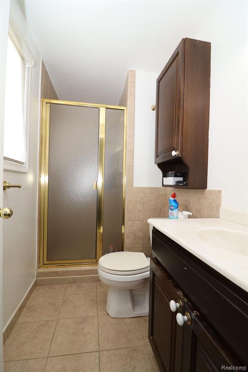 693 CRONIN Drive, Dearborn Heights, MI 48127 — Photo 25