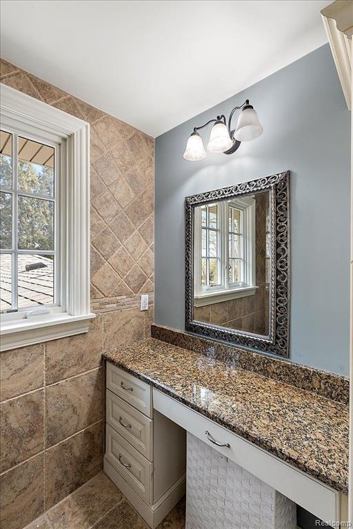 628 BENNINGTON Drive, Bloomfield Hills, MI 48304 — Photo 58