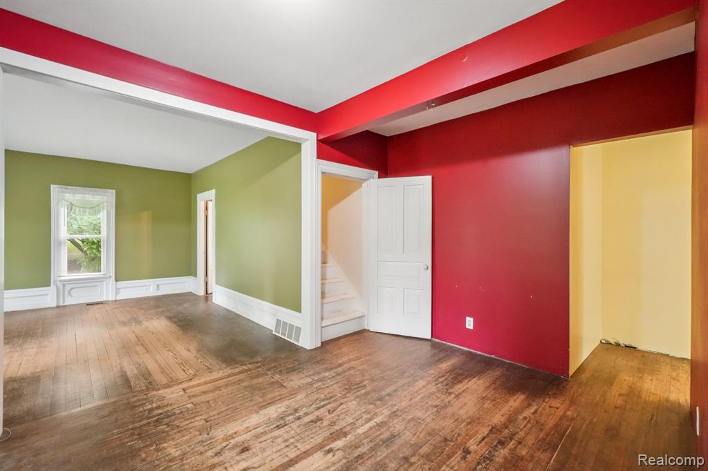 9551 Ellis Road, Clarkston, MI 48348 — Photo 16