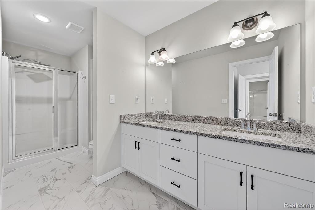 31005 Gregory Street, Grand Blanc, MI 48439 — Photo 33