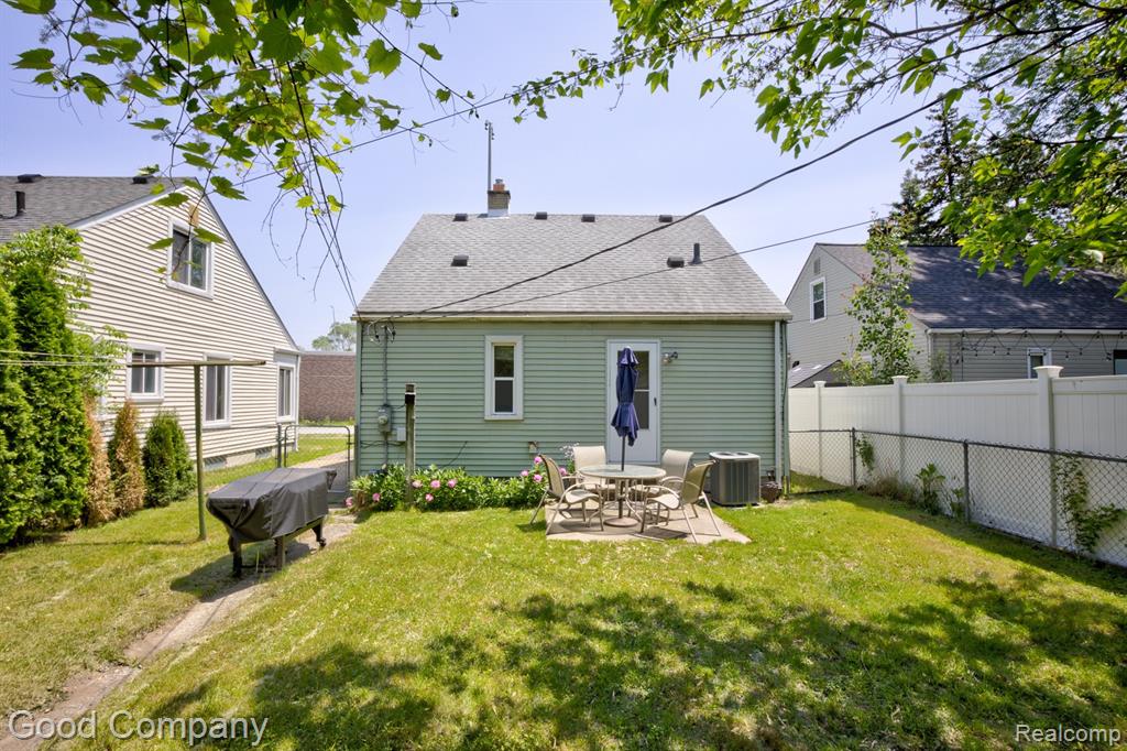 524 S Stephenson Highway, Royal Oak, MI 48067 — Photo 38