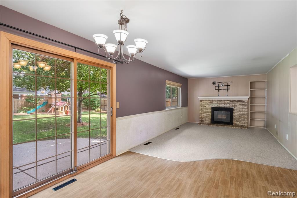 44114 Somerset Square, Canton, MI 48187 — Photo 17