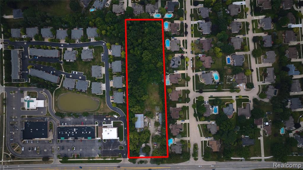 53303 Hayes Road, Utica, MI 48315